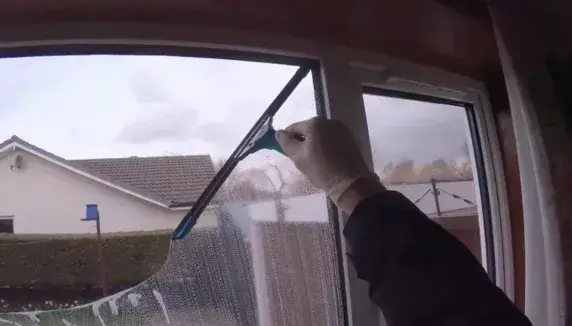 Interior Window Cleaning Service Interior Window Cleaning Service