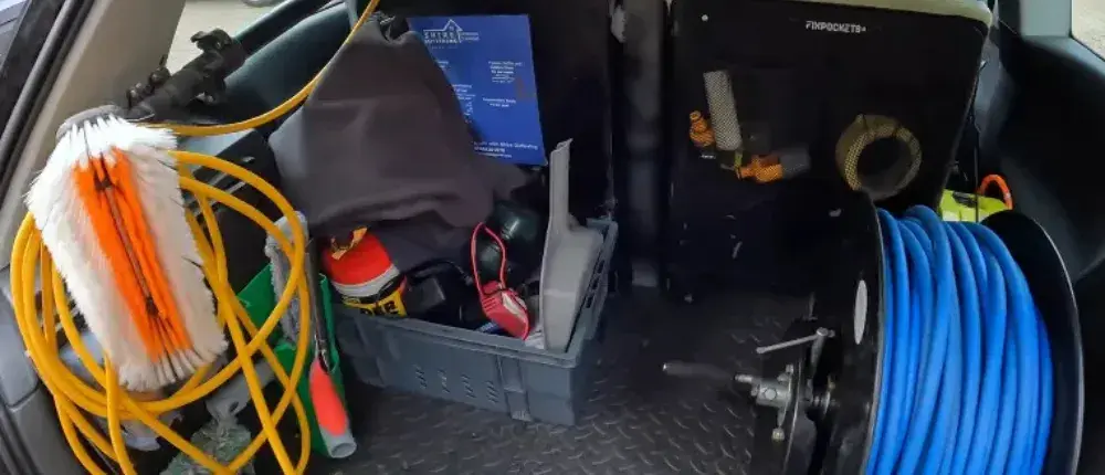 professional window cleaning tools